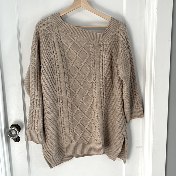 Sanctuary Cream Cable Knit Sweater – Off-Shoulder, Cozy & Stylish! - Picture 1 of 5